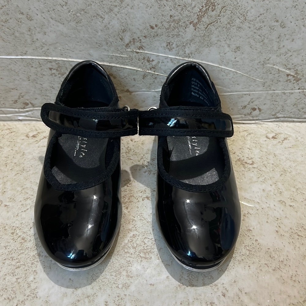Child Velcro Tap Shoes: Black Patent  - Size 9Toddler